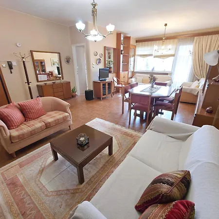 Eva View Apartmán *