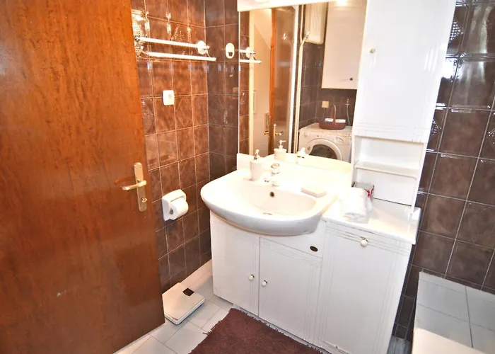 Eva View 卡斯托里亚